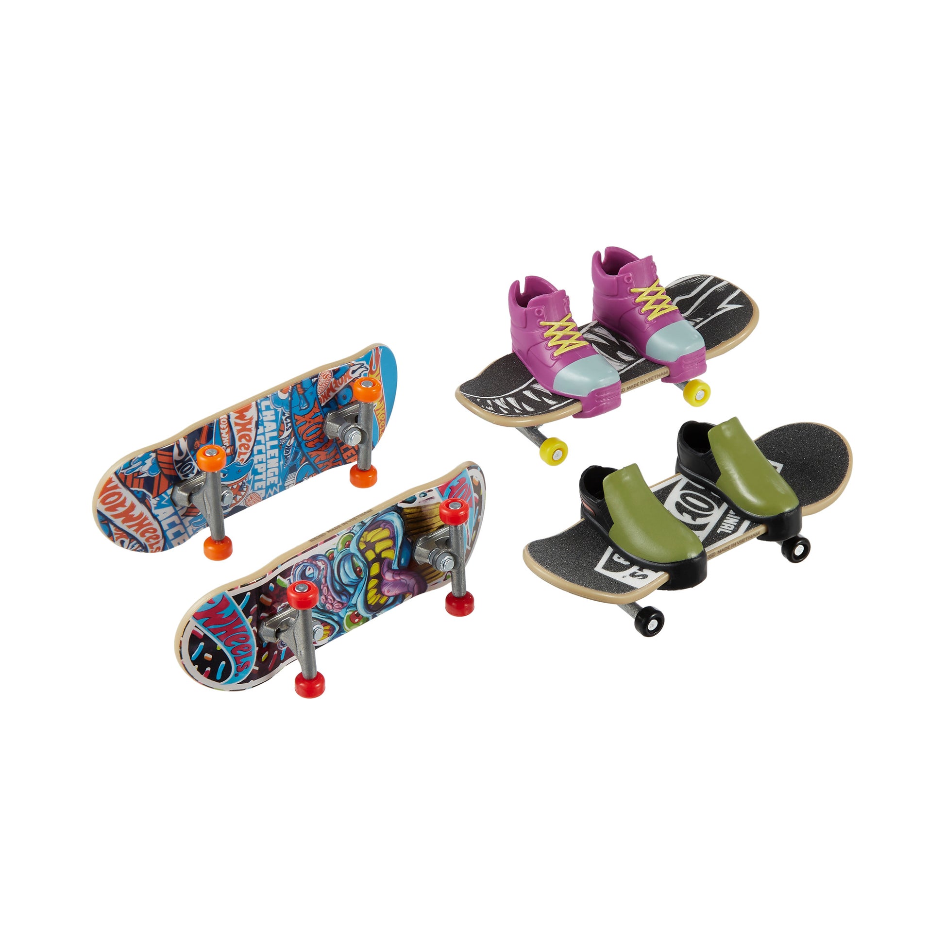 Hot Wheels Skateboard & Shoe Pack