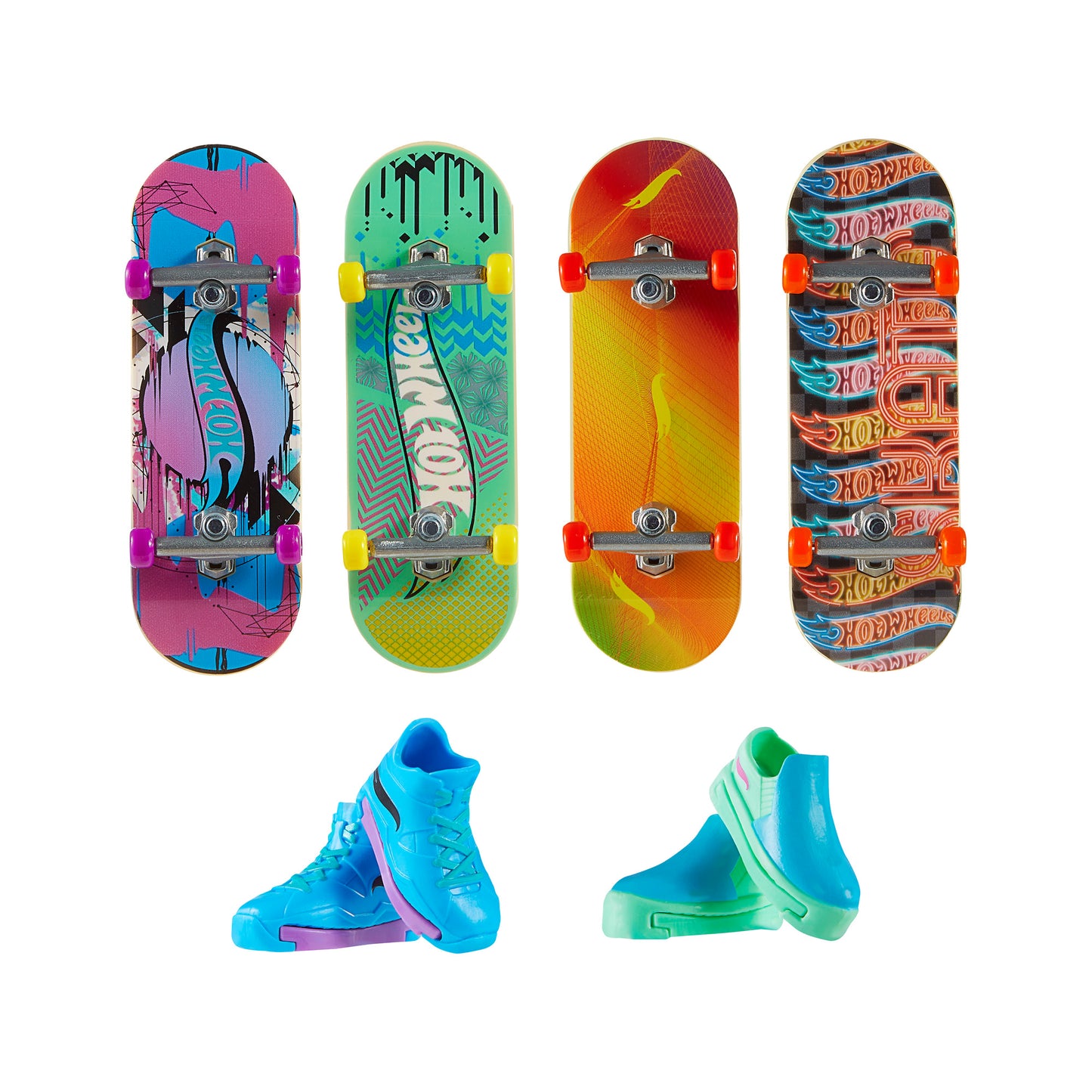 Hot Wheels Skateboard & Shoe Pack